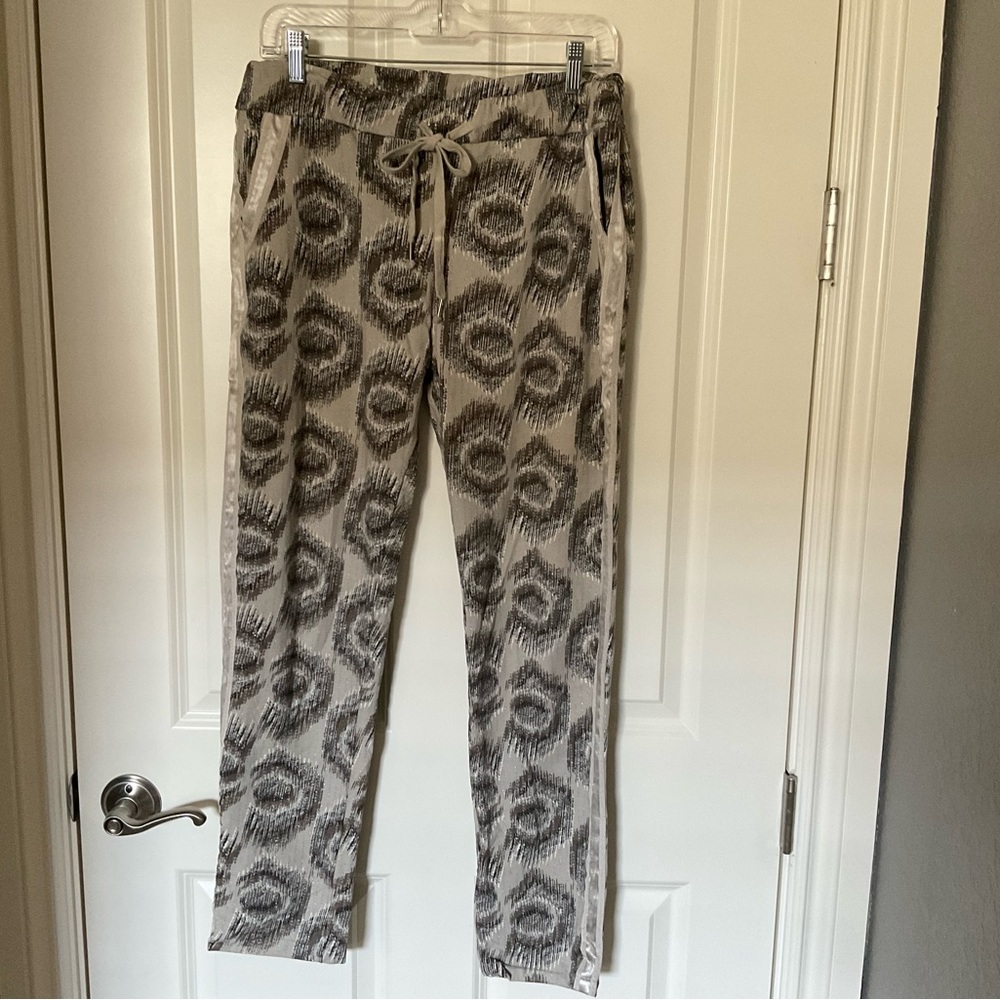 EUC Brand Bazaar Jogger, O/S